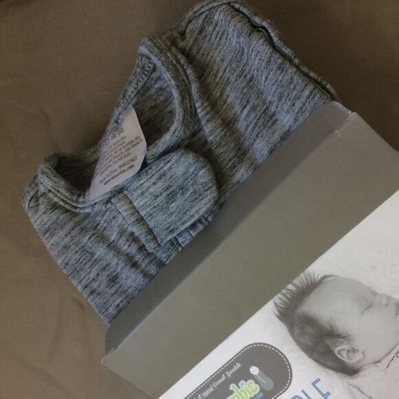 NEW Woombie Swaddle Convertible (Arms in or Out) Zipper Gray 3-6 M 14-19lb - Picture 7 of 7